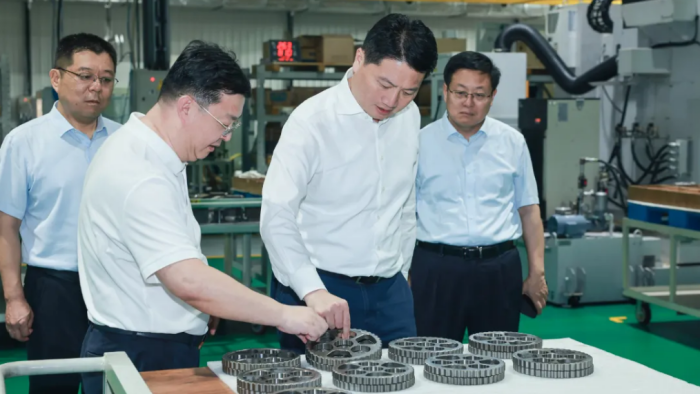 姜冬冬专题调研学习教育开展情况